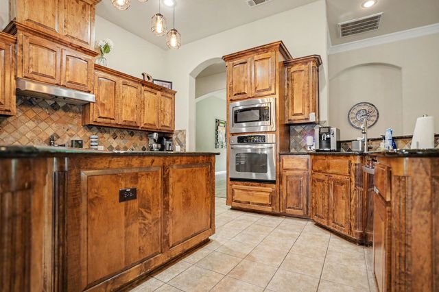 393 Bayhill Drive, Sunnyvale, TX 75182