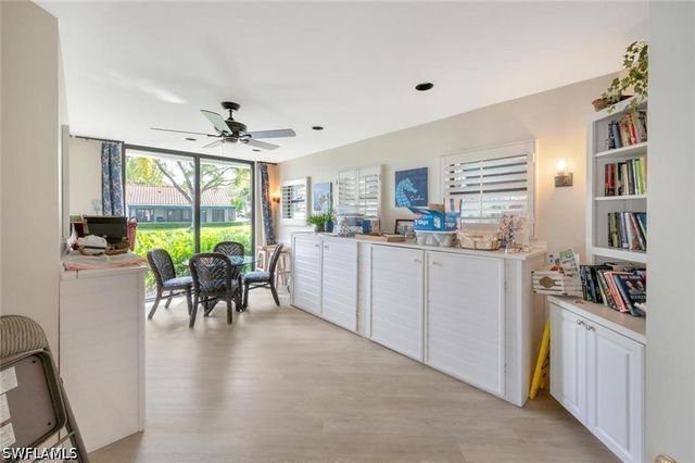 551 Beachwalk CIR, Naples, FL 34108