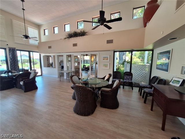 551 Beachwalk CIR, Naples, FL 34108