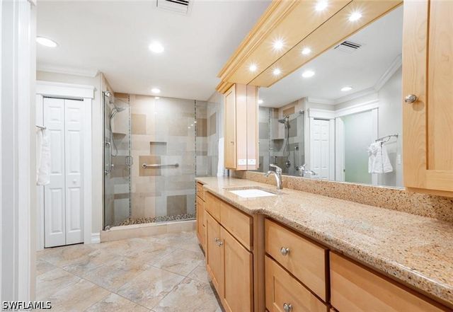 551 Beachwalk CIR, Naples, FL 34108