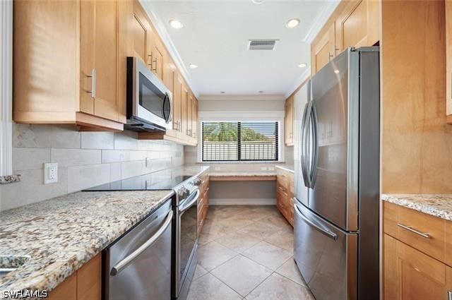 551 Beachwalk CIR, Naples, FL 34108