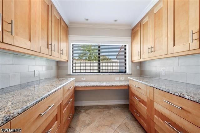 551 Beachwalk CIR, Naples, FL 34108