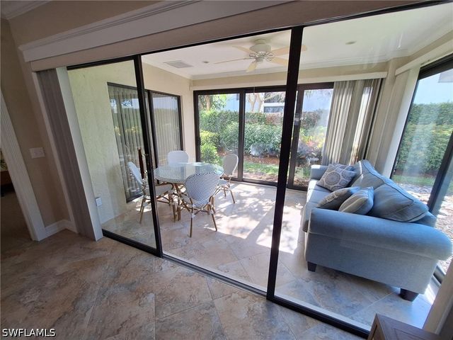 551 Beachwalk CIR, Naples, FL 34108
