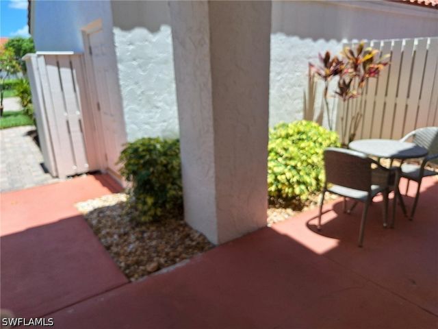 551 Beachwalk CIR, Naples, FL 34108