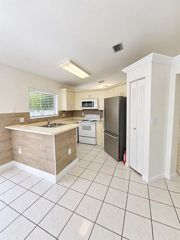 14440 SW 145th Place, Miami, FL 33186