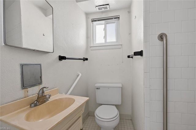 5532 Poplar Hall DR, Norfolk, VA 23502