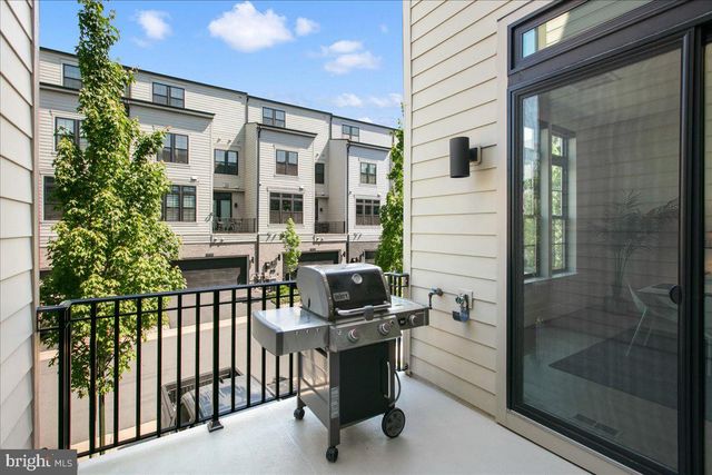 44645 DANVERS TER, Ashburn, VA 20147