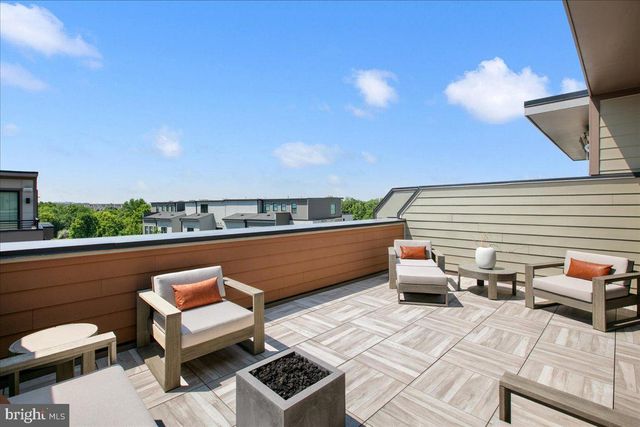 44645 DANVERS TER, Ashburn, VA 20147