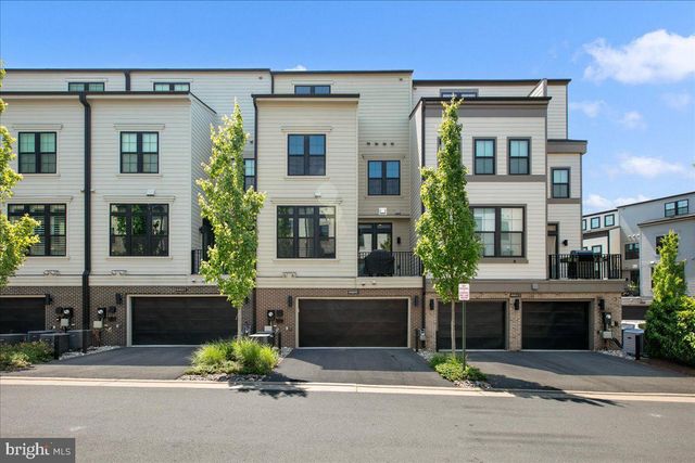 44645 DANVERS TER, Ashburn, VA 20147
