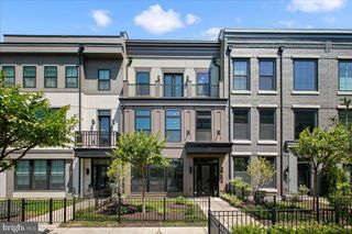 44645 DANVERS TER, Ashburn, VA 20147