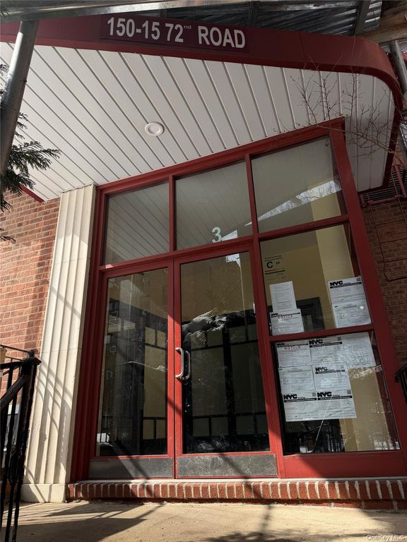 150-15 72nd Road 1D, Flushing, NY 11367