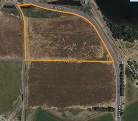 NKA E Cochran Road, Finley, WA 99337