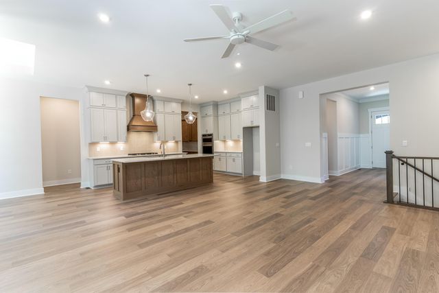 1514 Crystal Rim Court, Hebron, KY 41048