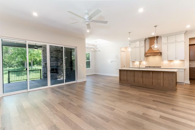1514 Crystal Rim Court, Hebron, KY 41048