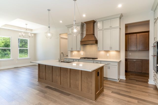 1514 Crystal Rim Court, Hebron, KY 41048