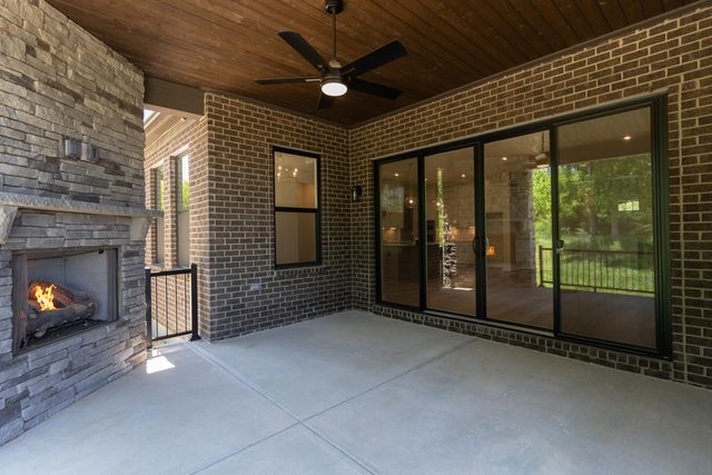 1514 Crystal Rim Court, Hebron, KY 41048
