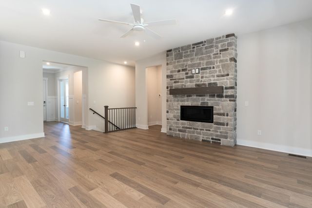 1514 Crystal Rim Court, Hebron, KY 41048