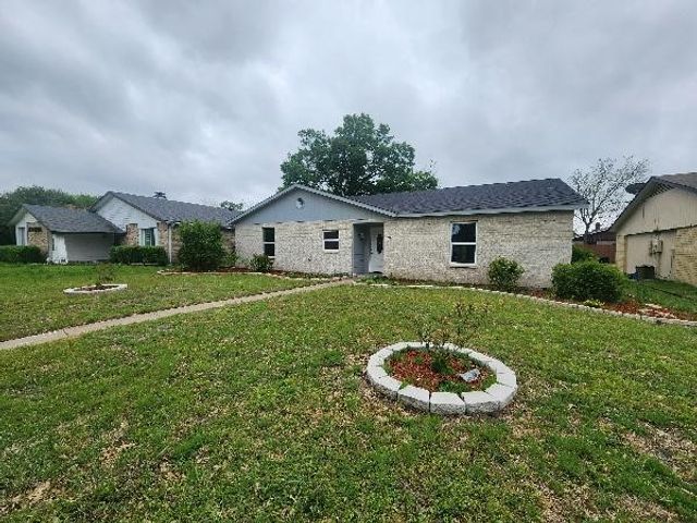 2822 Chariot Lane, Garland, TX 75044