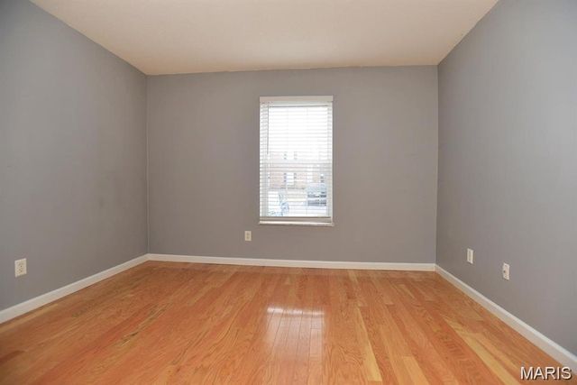 4300 Forder Gardens Place E, St Louis, MO 63129