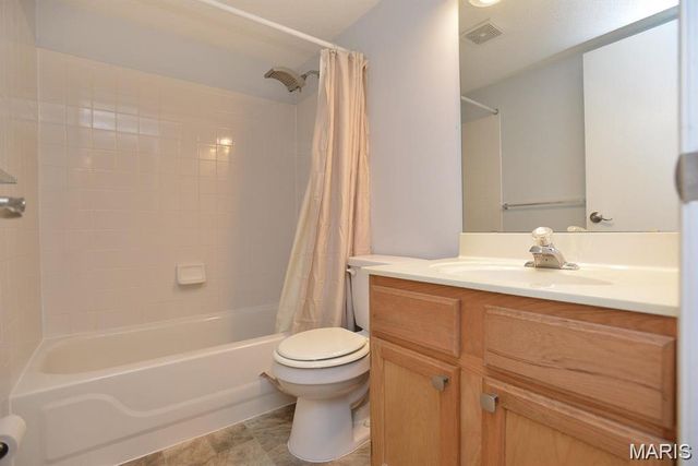 4300 Forder Gardens Place E, St Louis, MO 63129