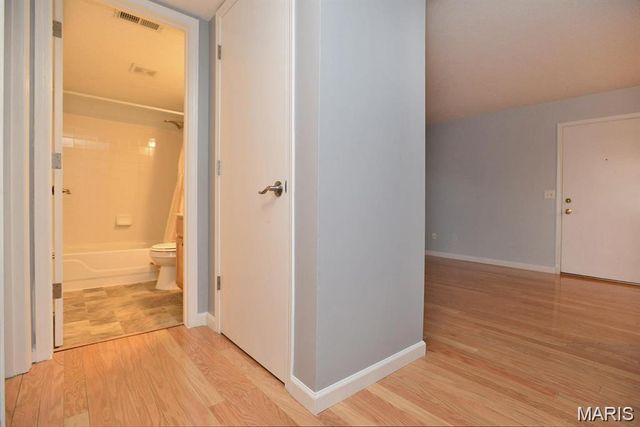 4300 Forder Gardens Place E, St Louis, MO 63129