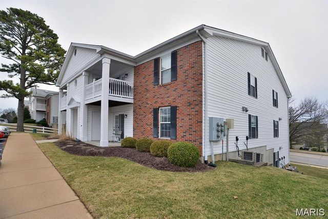 4300 Forder Gardens Place E, St Louis, MO 63129