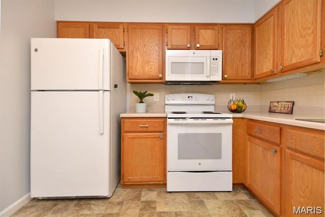 4300 Forder Gardens Place E, St Louis, MO 63129