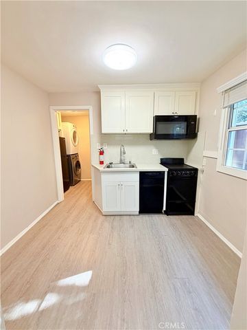 1542 E Woodbury Road, Pasadena, CA 91104