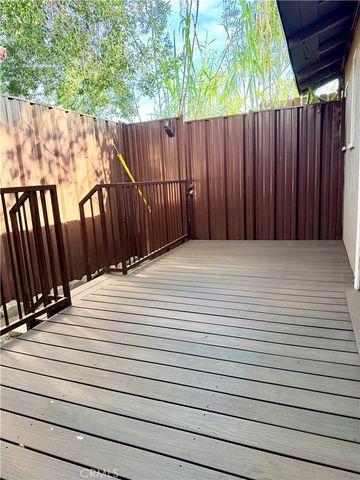 1542 E Woodbury Road, Pasadena, CA 91104