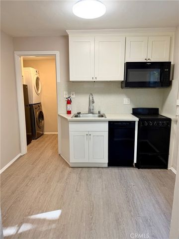 1542 E Woodbury Road, Pasadena, CA 91104