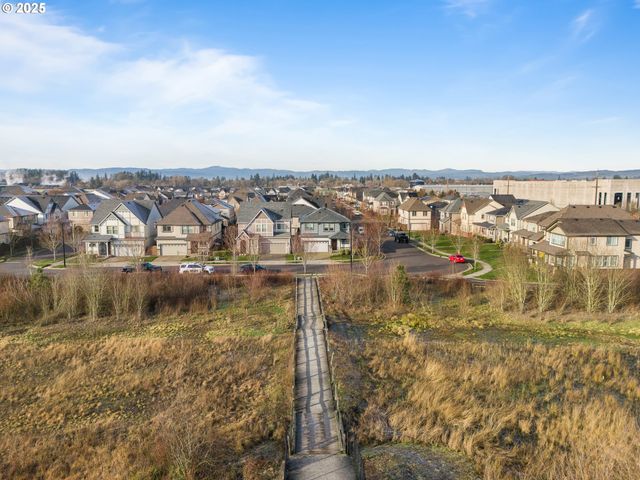 10693 Nw 288TH Ter, North Plains, OR 97133
