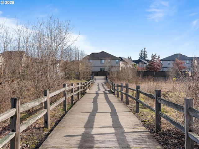 10693 Nw 288TH Ter, North Plains, OR 97133