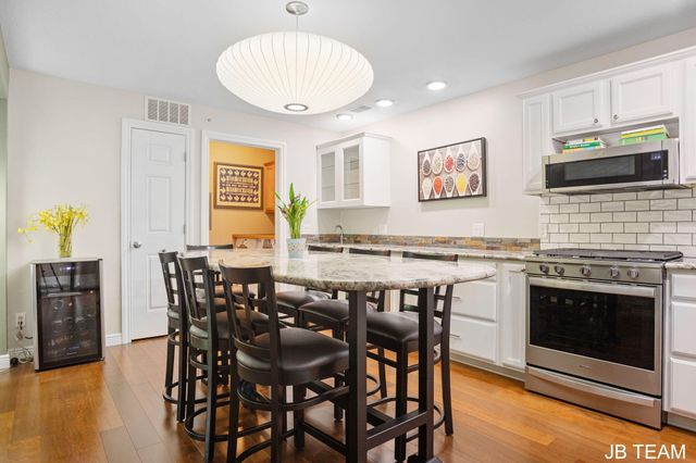 3042 W Crystal Waters Drive, Holland, MI 49424