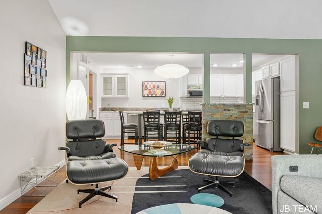 3042 W Crystal Waters Drive, Holland, MI 49424