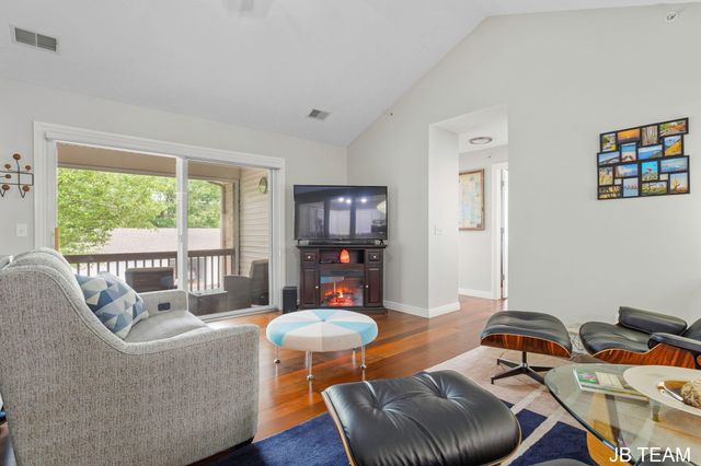 3042 W Crystal Waters Drive, Holland, MI 49424
