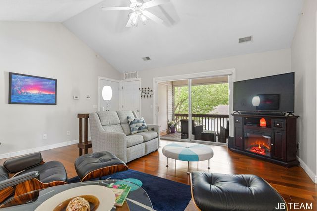 3042 W Crystal Waters Drive, Holland, MI 49424