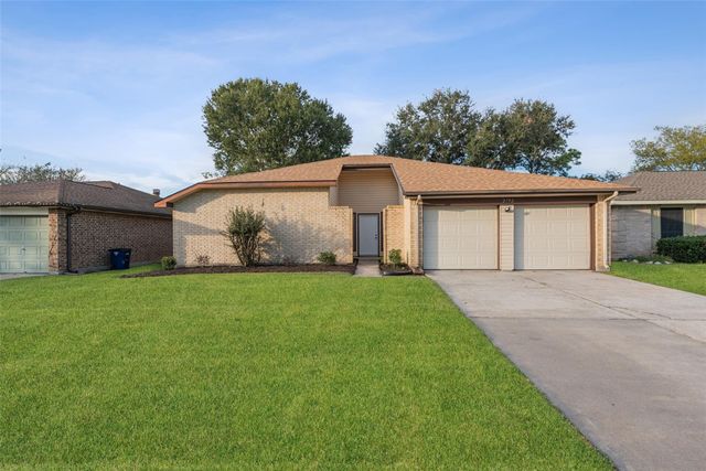 2792 Forest Point Drive, League City, TX 77573