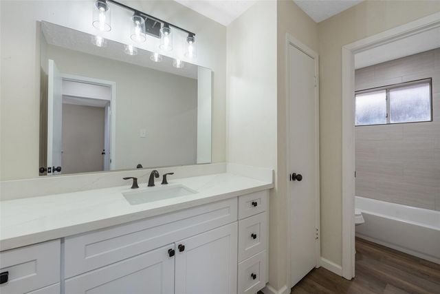 2792 Forest Point Drive, League City, TX 77573