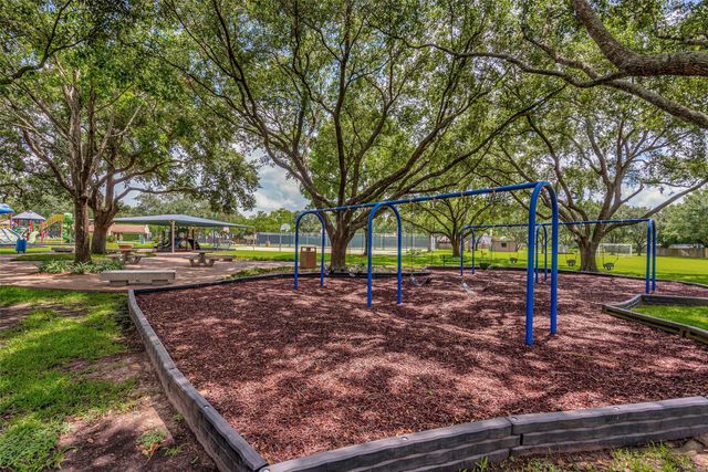 2792 Forest Point Drive, League City, TX 77573