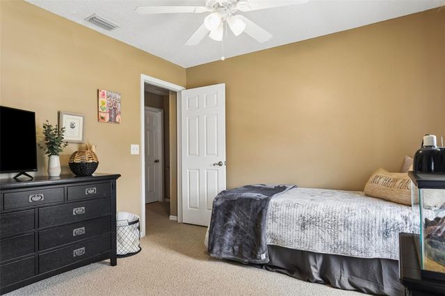 9527 NORCHESTER CIRCLE, Tampa, FL 33647