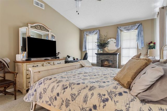 9527 NORCHESTER CIRCLE, Tampa, FL 33647