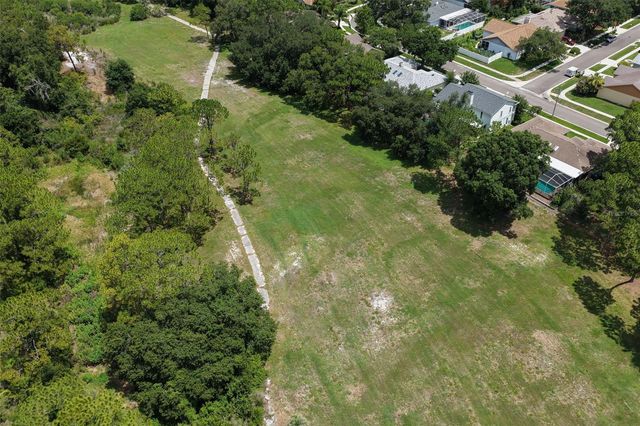 9527 NORCHESTER CIRCLE, Tampa, FL 33647
