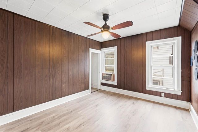 206 W WINNEBAGO STREET, Appleton, WI 54911