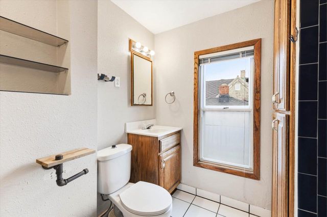 206 W WINNEBAGO STREET, Appleton, WI 54911