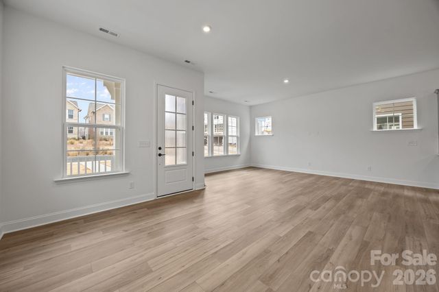 7422 Westrow Avenue, Charlotte, NC 28278