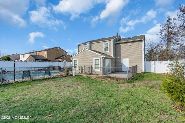 11 Barre Drive, Howell, NJ 07731