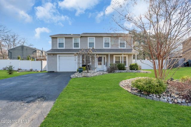 11 Barre Drive, Howell, NJ 07731