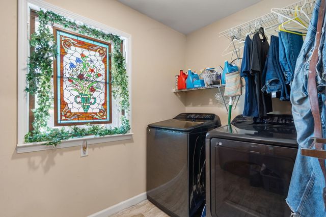 9 Bridgeview Drive, Kimberling City, MO 65686