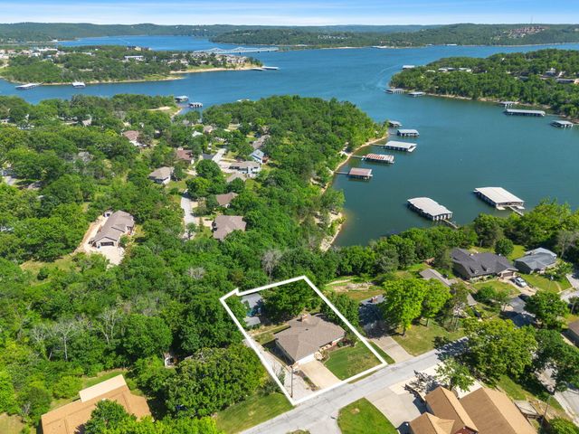 9 Bridgeview Drive, Kimberling City, MO 65686
