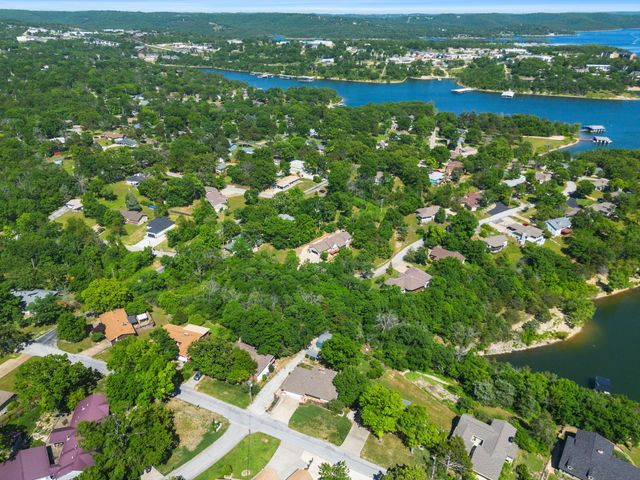 9 Bridgeview Drive, Kimberling City, MO 65686